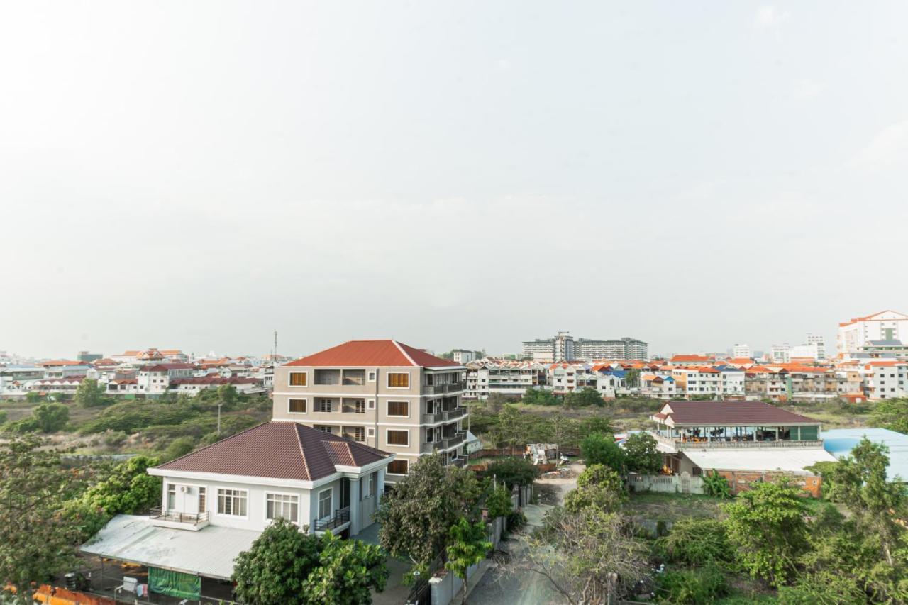 Ark Hotel Phnom Penh Exterior photo